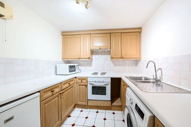 48, Morse Close, Uxbridge photo 4