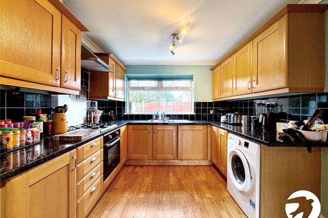 26, Plumpton Walk, Kent photo 4
