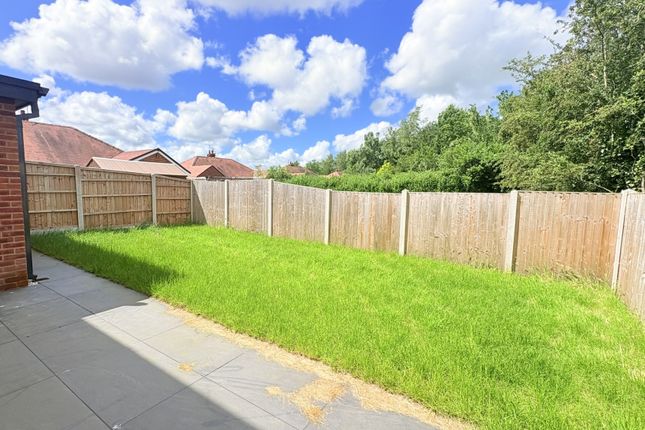 18a, Moorland Crescent, Preston photo 2
