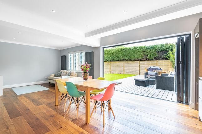 9, Littleheath Lane, Cobham photo 3