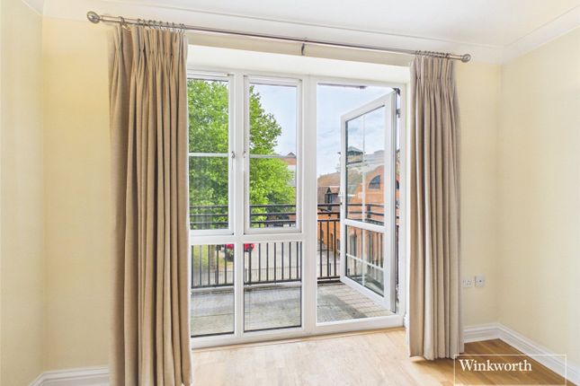 Flat 4, Bear Wharf, Reading photo 4
