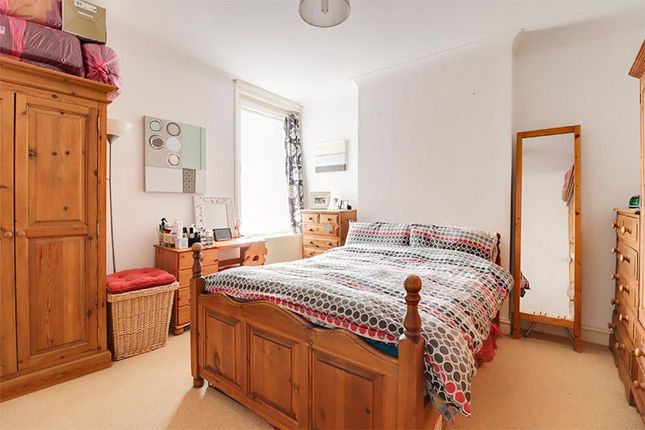 Flat for sale in London Road, Leigh-On-Sea