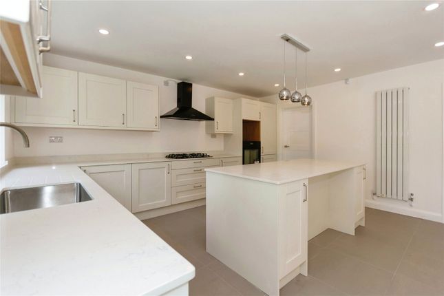 30, Moorcroft Road, West Midlands photo 2