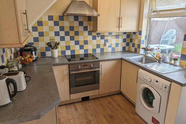 Terraced house for sale in Broadway East, Abington, Northampton