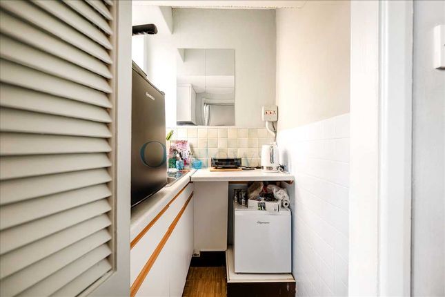 B14, Sloane Avenue Mansions, London photo 3