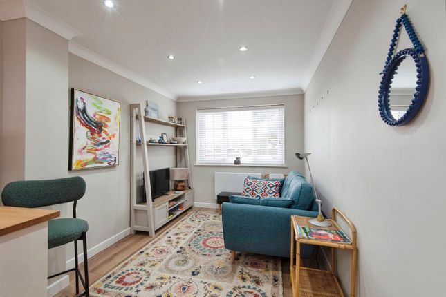 59b, High Street, Royston photo 3