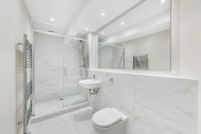Stowe Road, London photo 3