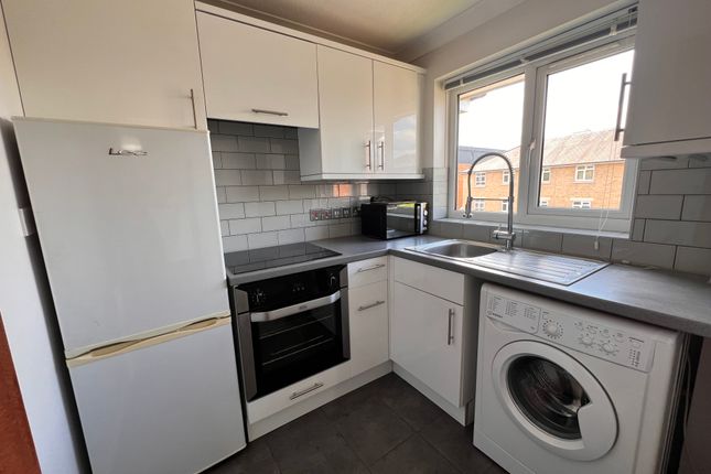 Thumbnail Flat to rent in Maynard Court, Staines