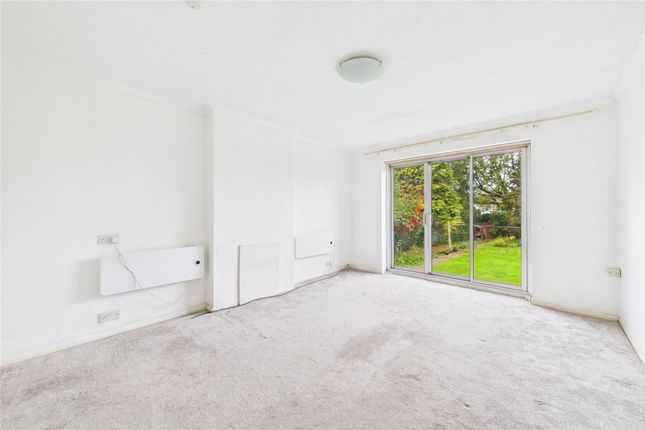 53, Barkham Road, Wokingham photo 2