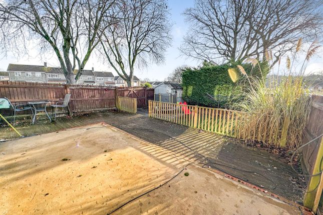35, Farmstead Road, Corby photo 4
