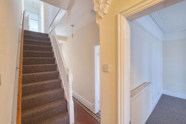 36, Sweetbriar Road, Leicester photo 3