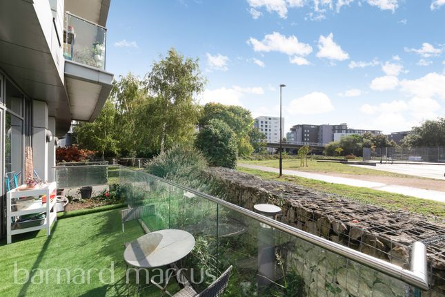 Unit E, The Crescent, 2, Seager Place, London photo 3