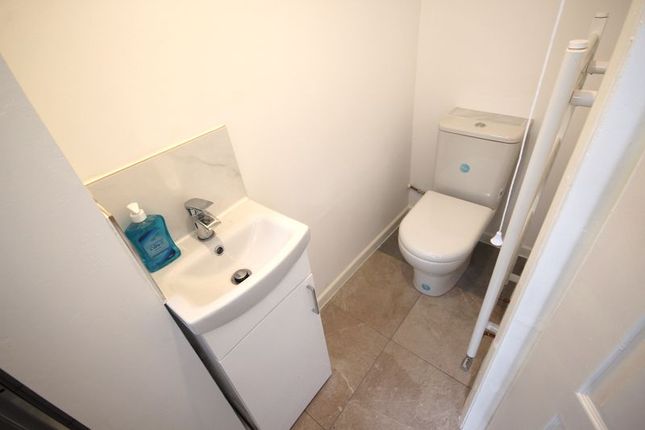 15, Chepstow Way, Walsall photo 4