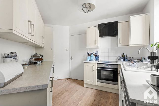 18, Cambray Court, Cheltenham photo 4