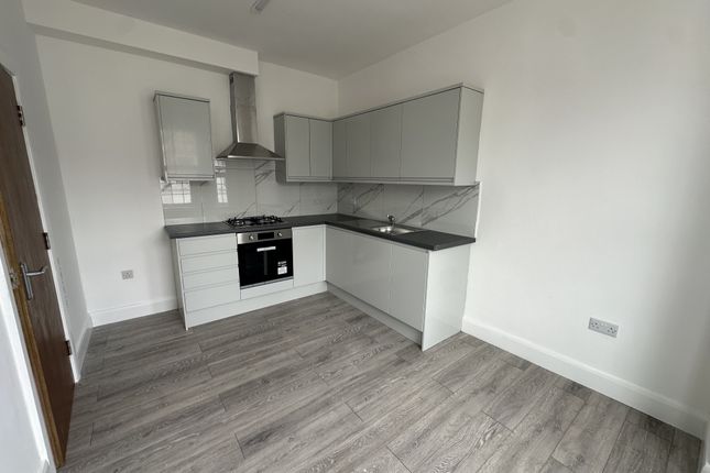 Thumbnail Flat to rent in Lewis Road, Southall
