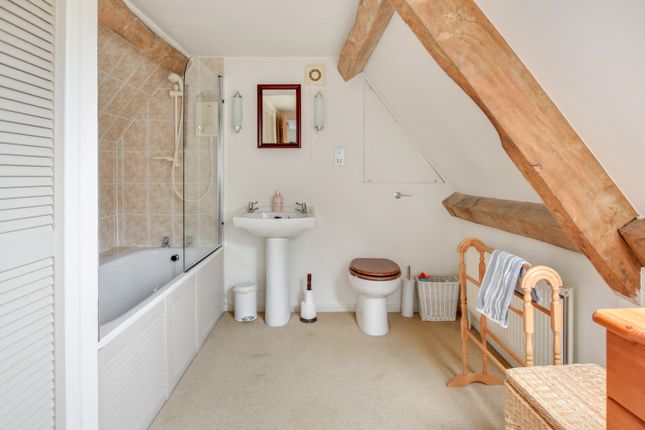 Cottage for sale in Ampney Crucis, Cirencester