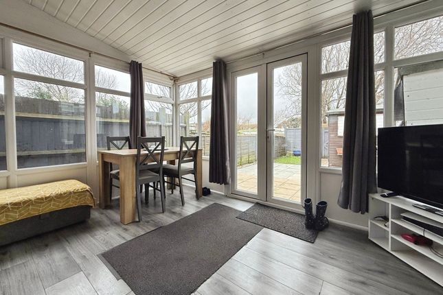 27 Marchants Drive, Rye photo 3