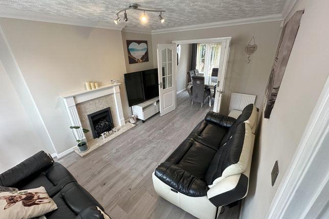 1, Chestnut Drive, Alfreton photo 2