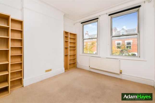 27, Hutton Grove, London photo 2