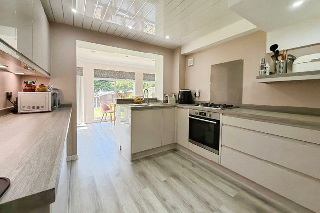 17, Lochearnhead Road, Stepps photo 2