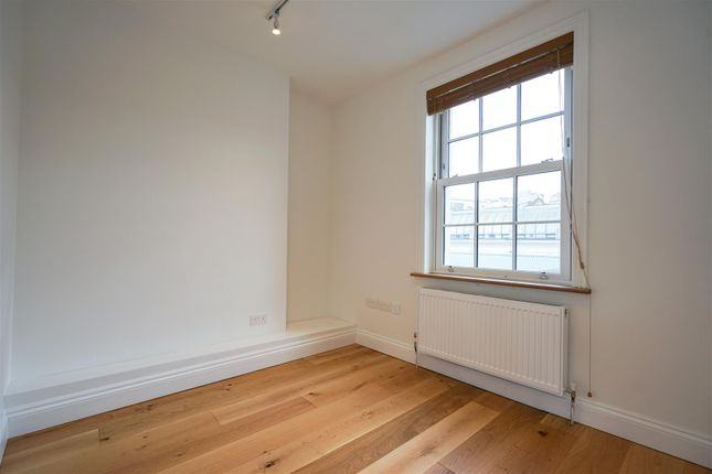 Flat to rent in Stucley Place, Camden Town