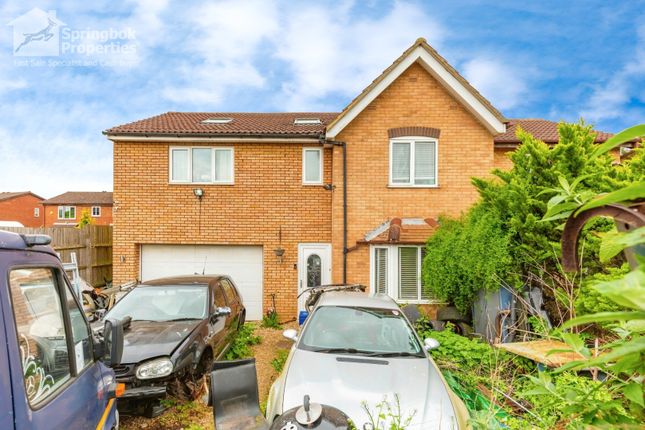 Thumbnail Semi-detached house for sale in Dale Close, Wellingborough, Northamptonshire