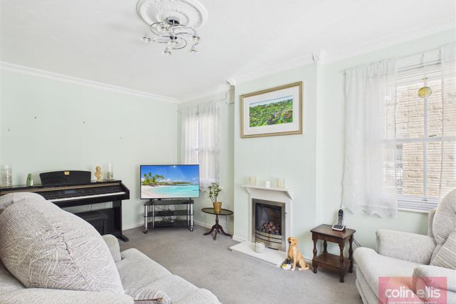 39, Strawberry Court, Scalby Road, Scarborough photo 4