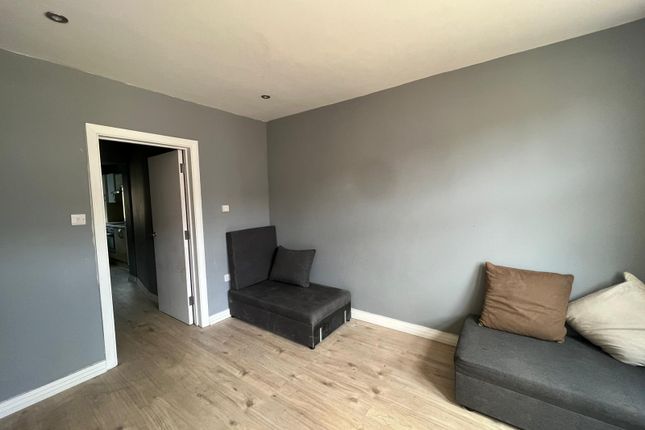 69, Norfolk Road, ILFORD photo 5