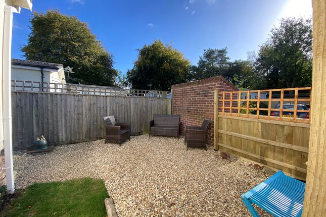 12, Oaklands Park, Dorchester photo 2