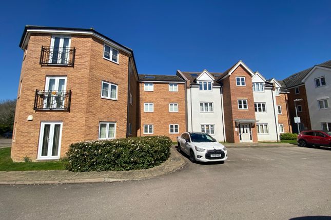 Flat for sale in Weston House, Gregory Gardens, Northampton, Northamptonshire