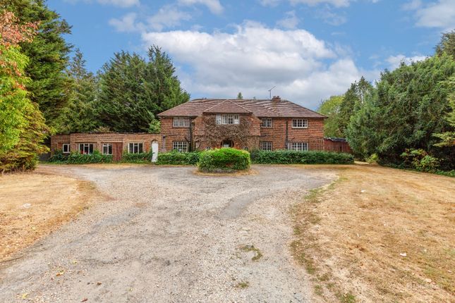 5-bed detached on Ladds House, Sevenoaks, £1,000,000