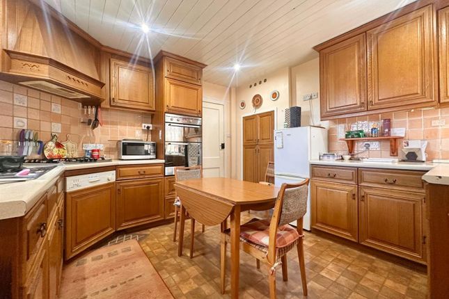 Barnesmead, Blundells Road, Tiverton photo 3
