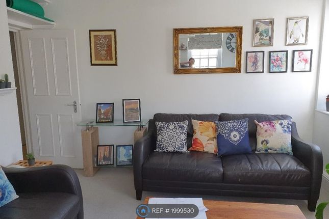 Flat to rent in Tothill House, London