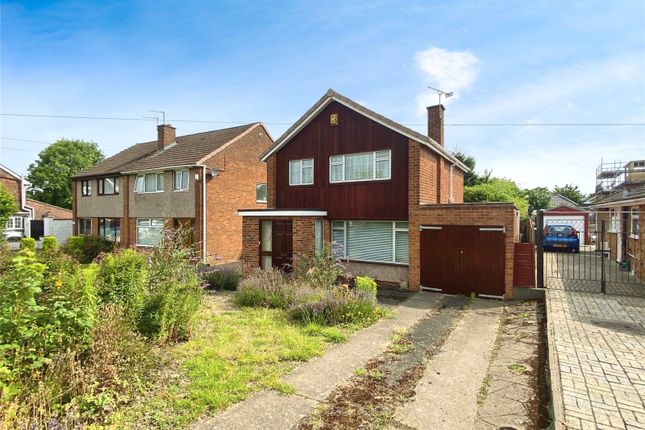 Detached house for sale in Weddington Road, Nuneaton, Warwickshire