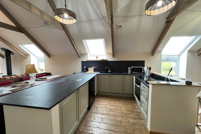 Barn conversion to rent in Combeshead Cross, Chudleigh, Newton Abbot