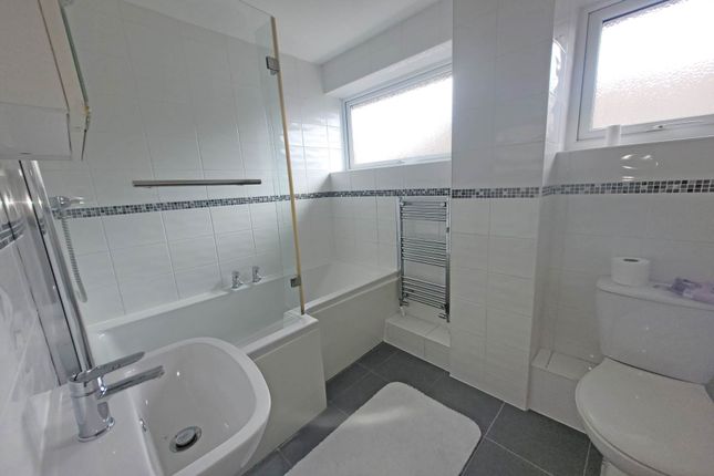 14, Pococks Road, Eastbourne photo 3