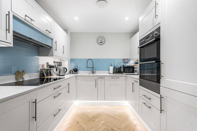 18, Rowden Way, Alton photo 3