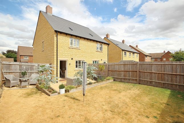 17, Pittick Close, Long Hanborough photo 5