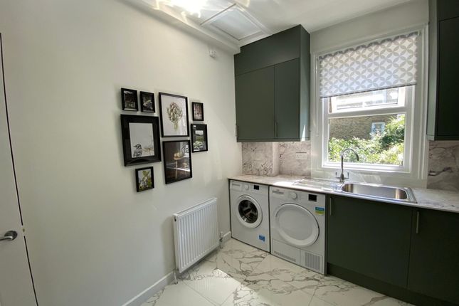 Room 1, 24a, Floyd Road, London photo 4
