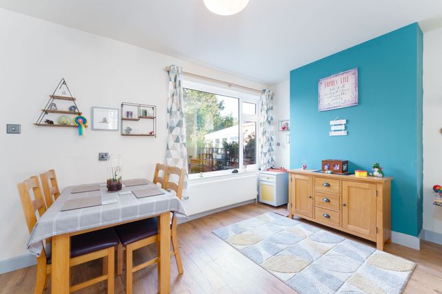 9 Milson Grove, York photo 4