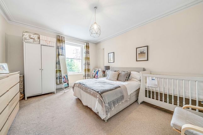 Kfh-67_Hopton_Road-2