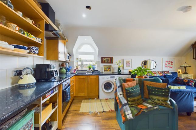 Flat for sale in Compton Road, Buxton