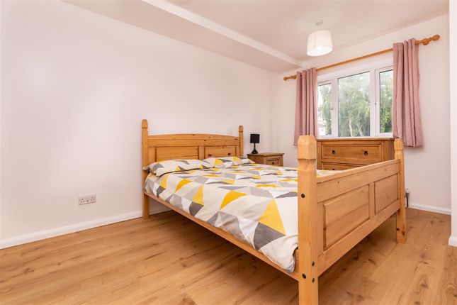 Thumbnail Room to rent in Ford End, Woodford Green