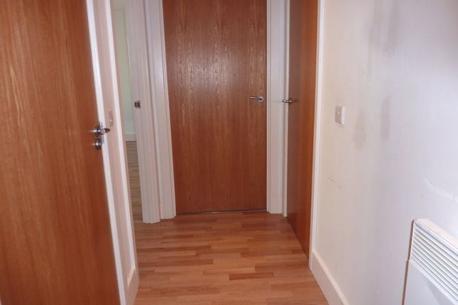 39, Golate Court, Cardiff photo 2
