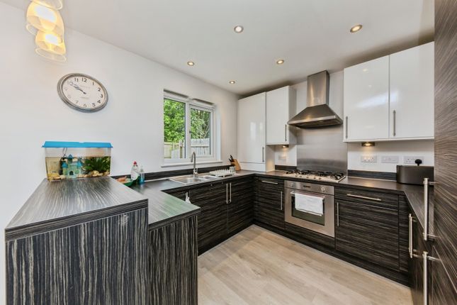 35, Scarfell Crescent, Northwich photo 4
