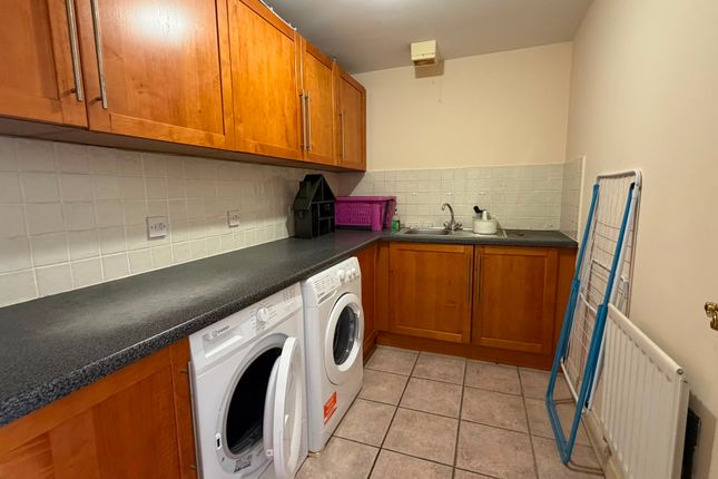 101, Beechcroft Road, London photo 3