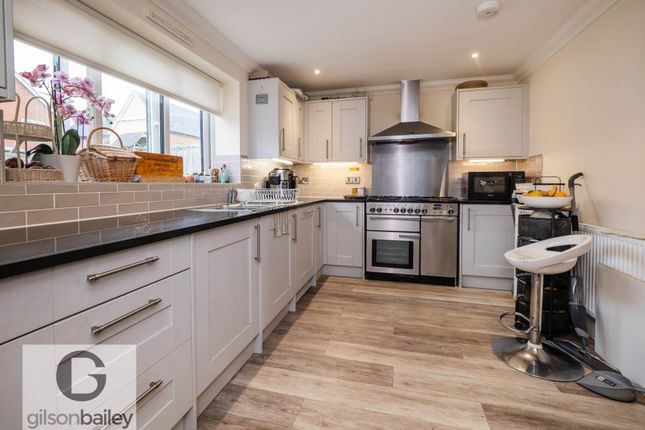 7, Oaks Lea, Norwich photo 2