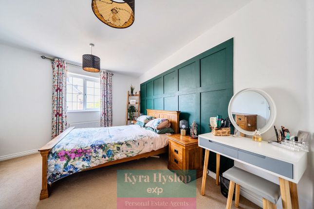 63, Barn Orchard, Exeter photo 4