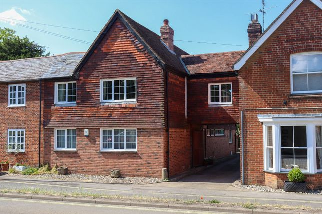 Thumbnail Town house for sale in Pilgrims, Pound Hill, Alresford