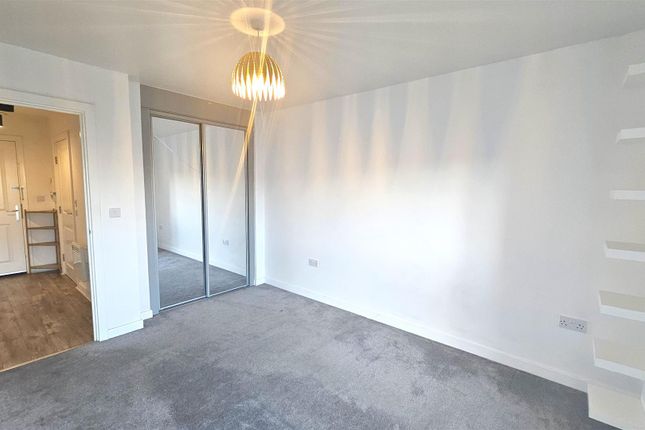 4 Shetland House, Clydesdale Way, Belvedere photo 4